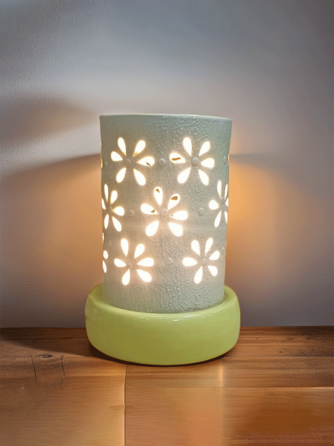 Electric Ceramic Diffuser With Aroma Oil -Cylinder