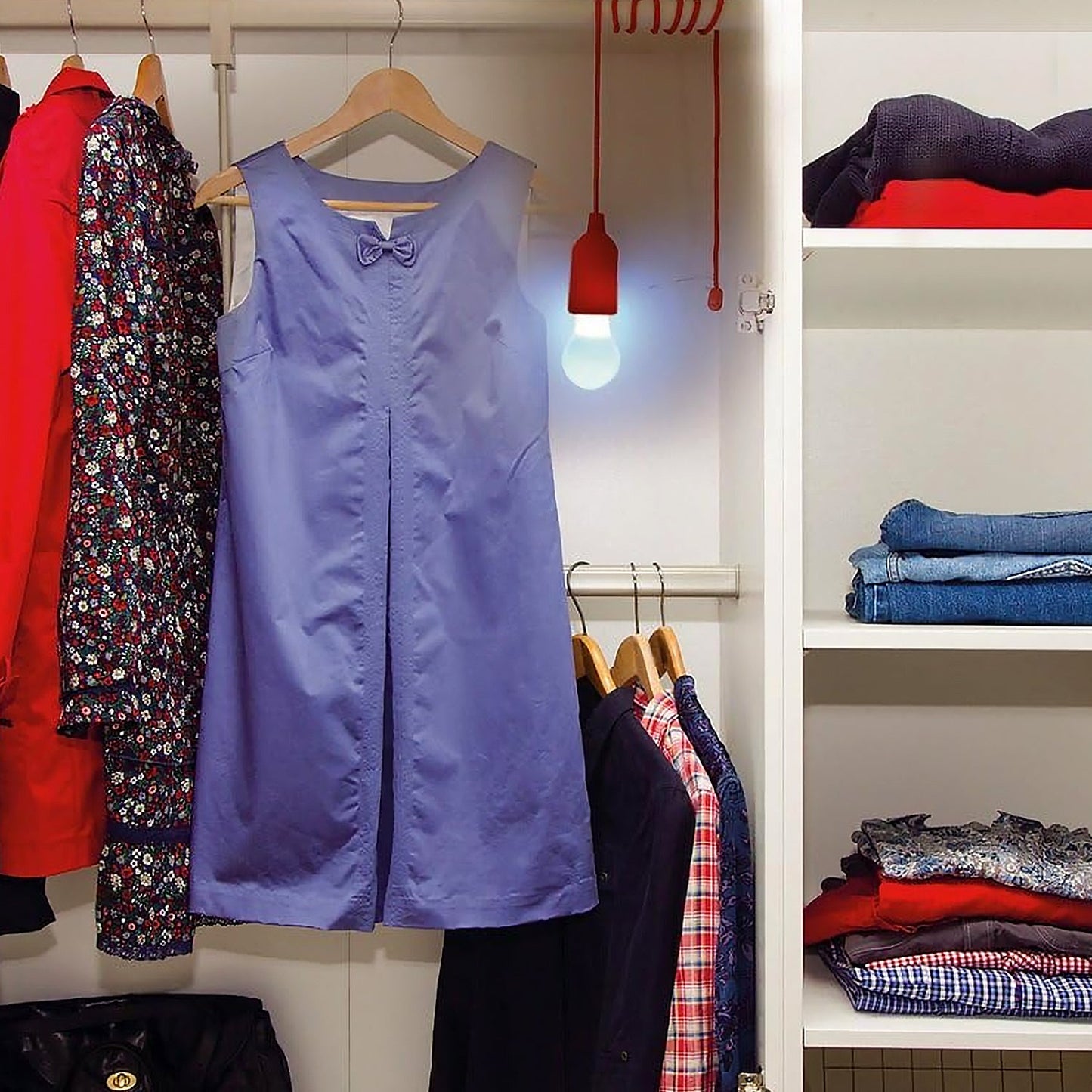 LED Pull Cord Light – Hanging Black LED Bulb (1 Pc)