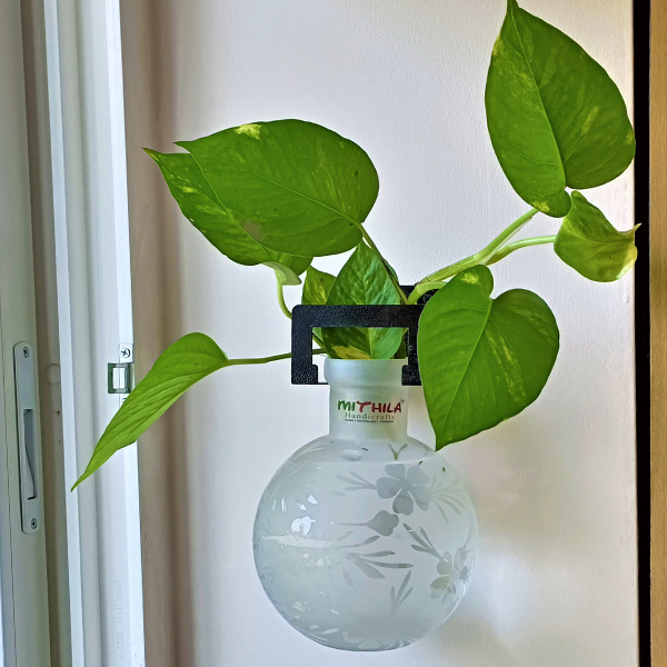 Round Glass Vase Large Frosted With Iron Hanger - 20X16 Cm