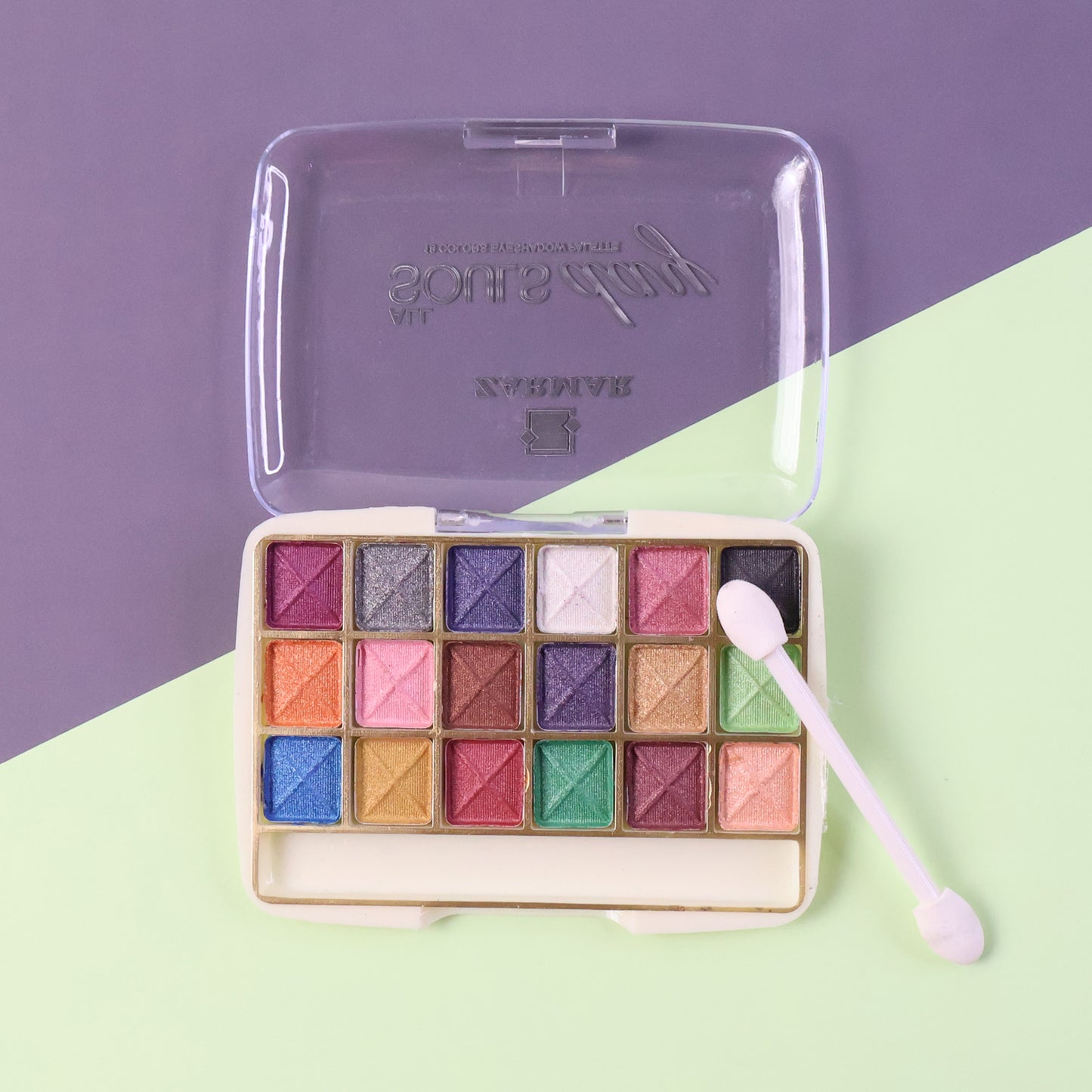 Premium 18-color Shimmer Eyeshadow Palette (12 Gm  1 Pc)