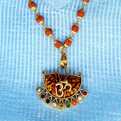 Ek Mukhi Rudraksha With Navaratna Gemstones  - Lab Certified